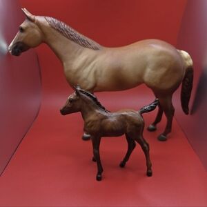 Brown Horse and Foal Toy Set Breyer